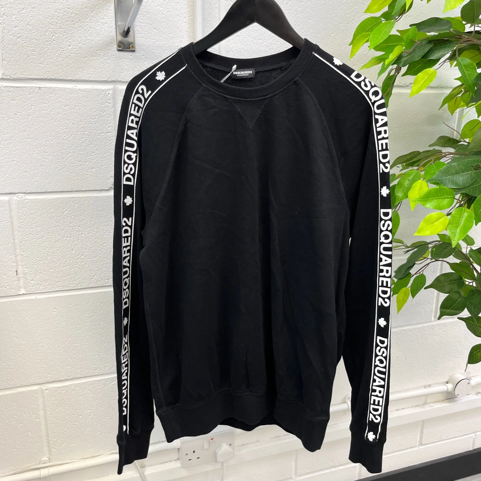 Men's Logo Stripe Sweatshirt Black Size L